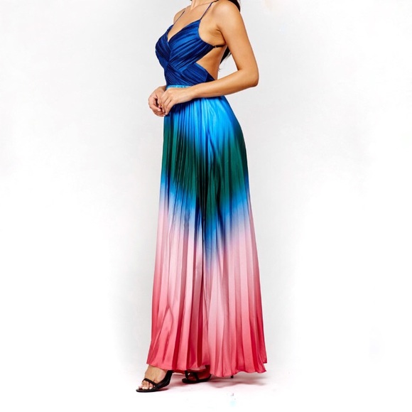 Pleated Dyed Maxi Open Back Blue Dress - Picture 5 of 8